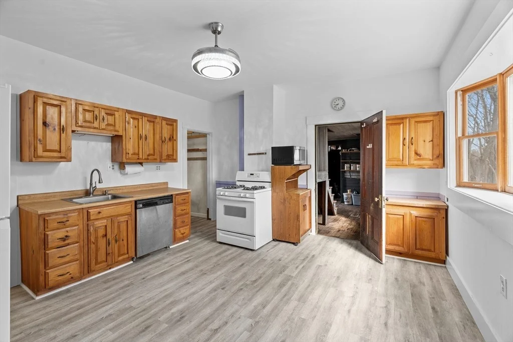 Photo of 367 Elm Street
