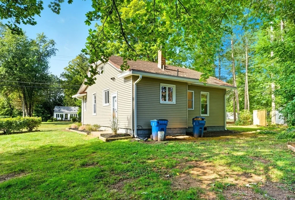 Photo of 636 Amostown Road