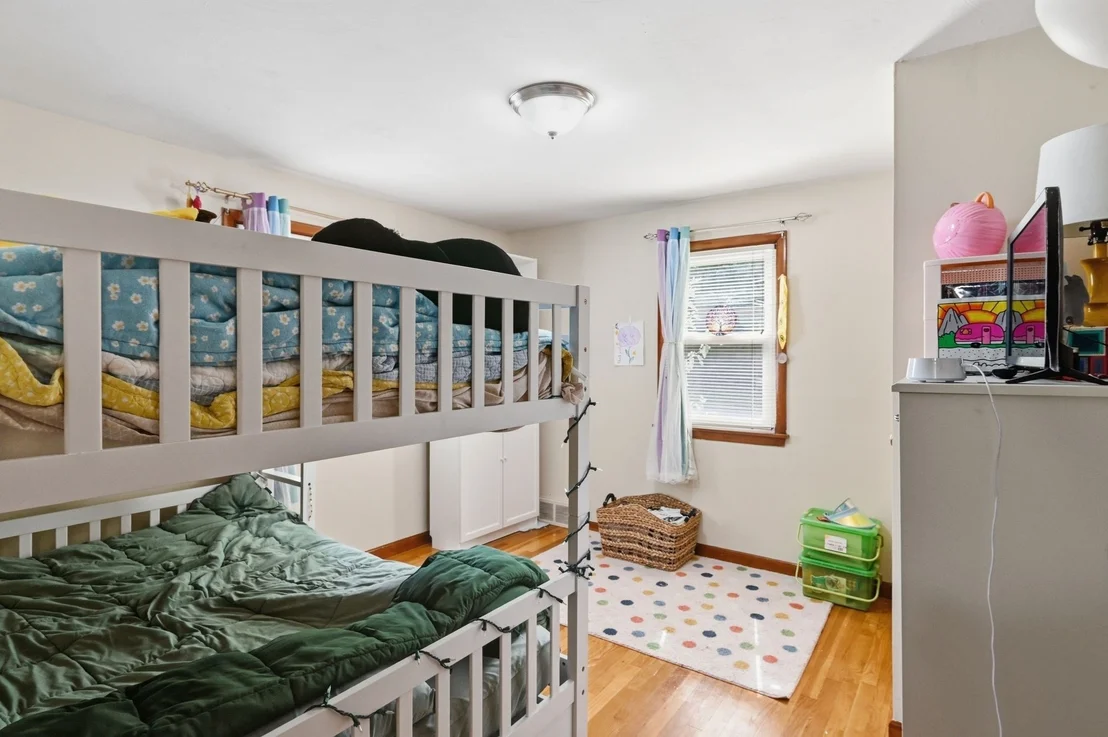 Photo of 42 N Brook Rd
