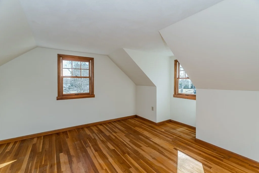 Photo of 18 Highland Cir