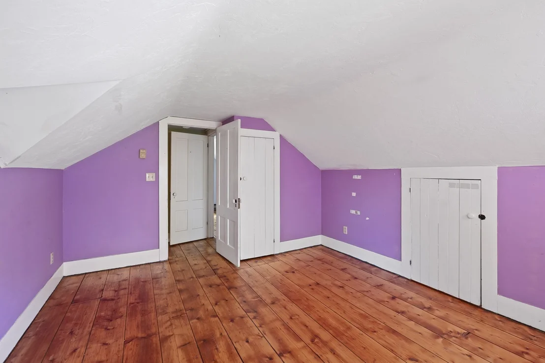Photo of 10 Spring St