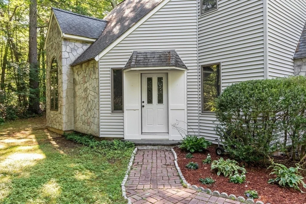 Photo of 140 Thurlow Street