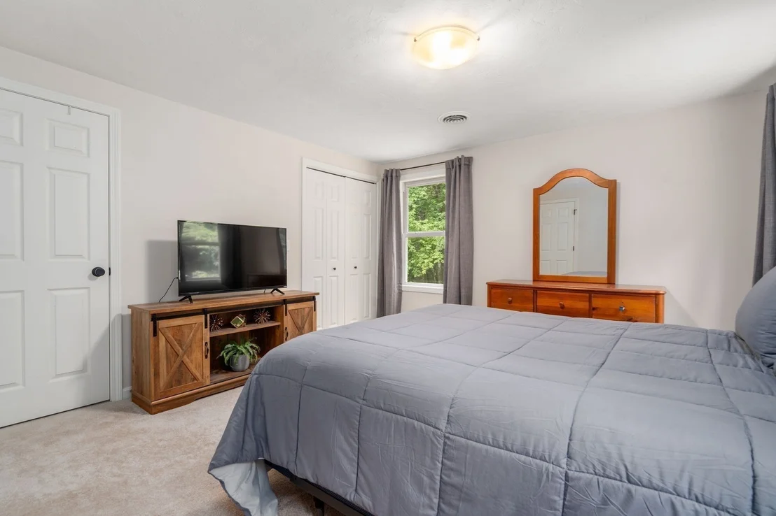 Photo of 181 Sterling Rd
