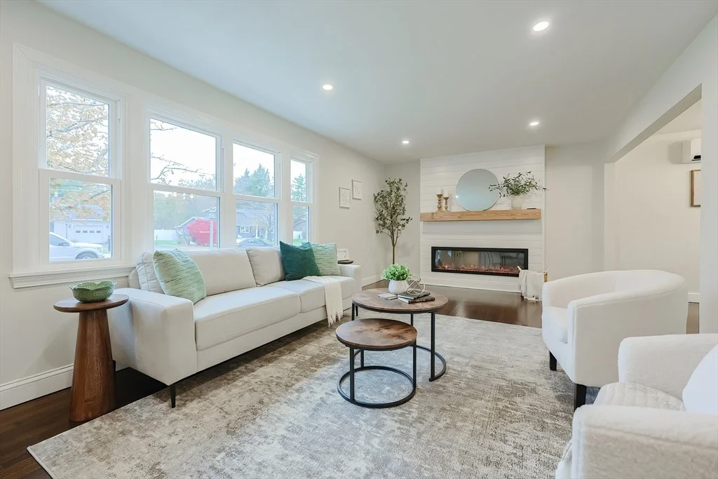 Photo of 8 Ridge Dr