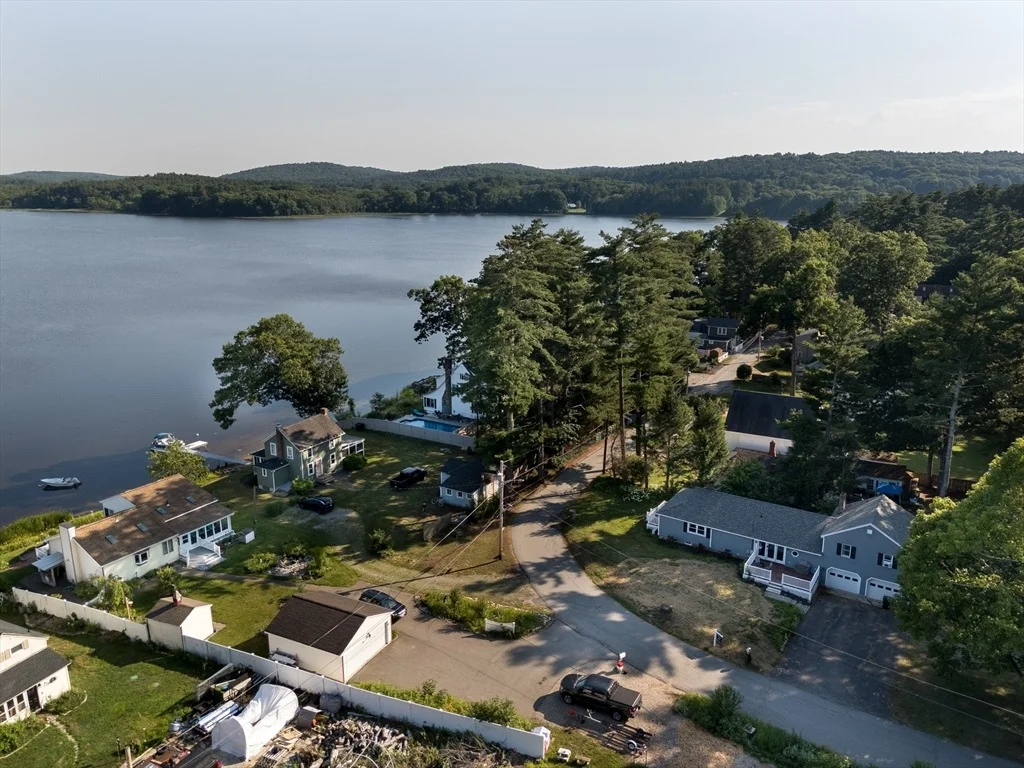 Photo of 1 Pine Lane
