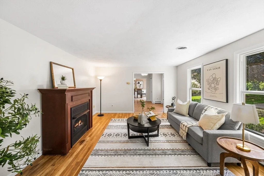 Photo of 4 Skyview Dr