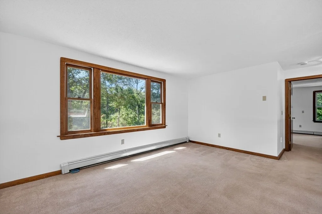 Photo of 64 Cranes Ln
