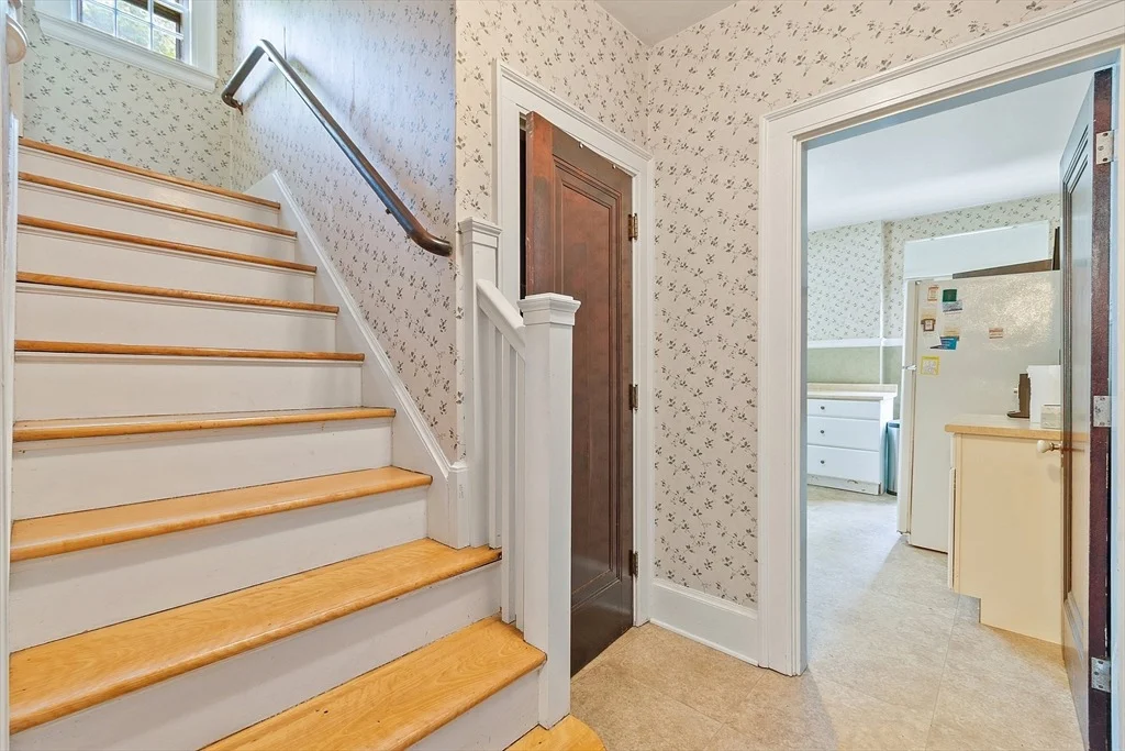 Photo of 298 Highland St
