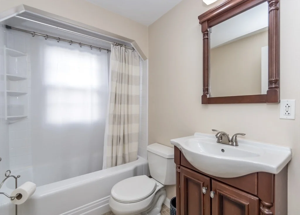 Photo of 1331 Trapelo Road