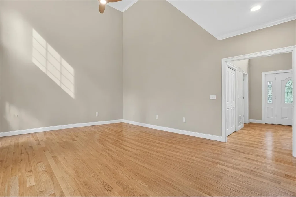Photo of 32 Bissonnette Cir