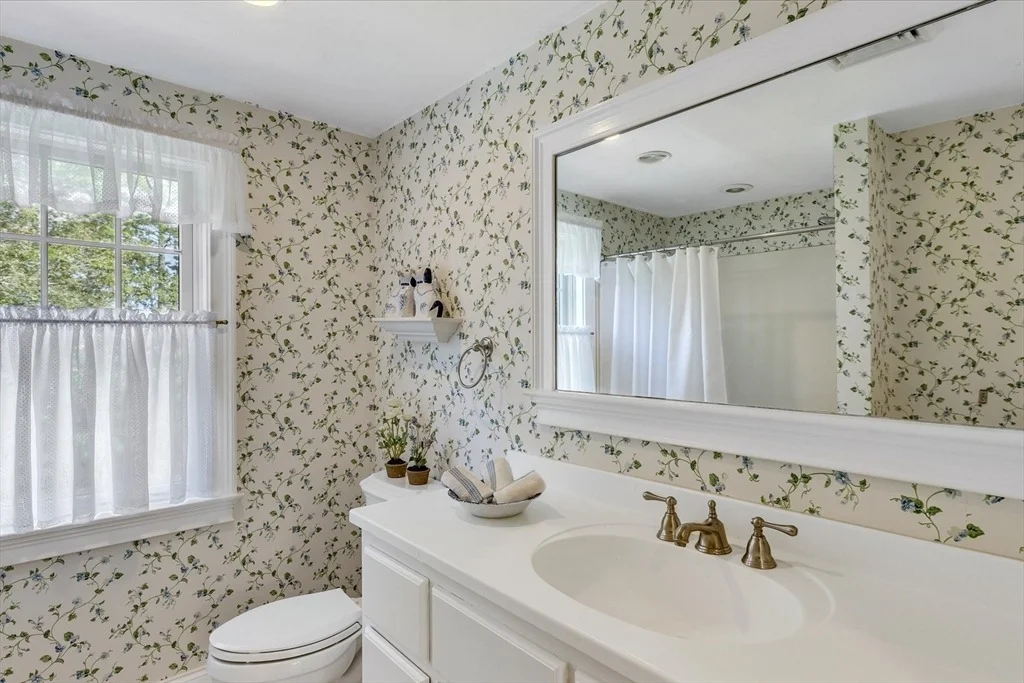 Photo of 663 Crowells Bog Road