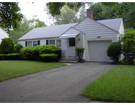Photo of 150 Cloran St