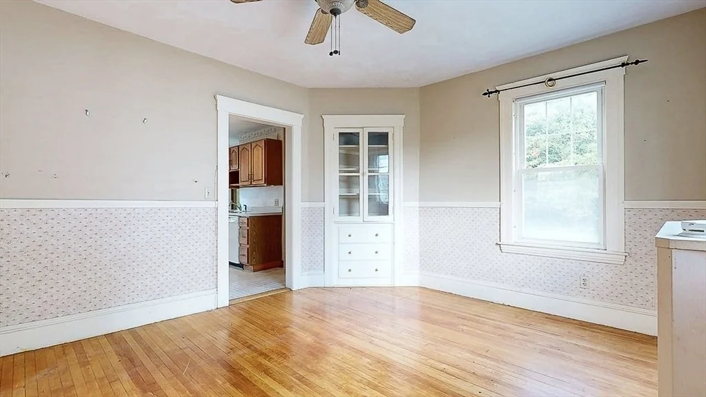 Photo of 120 Hillcroft Ave