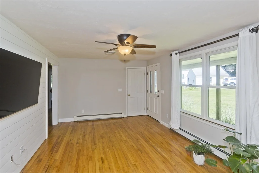 Photo of 37 Cooper Rd