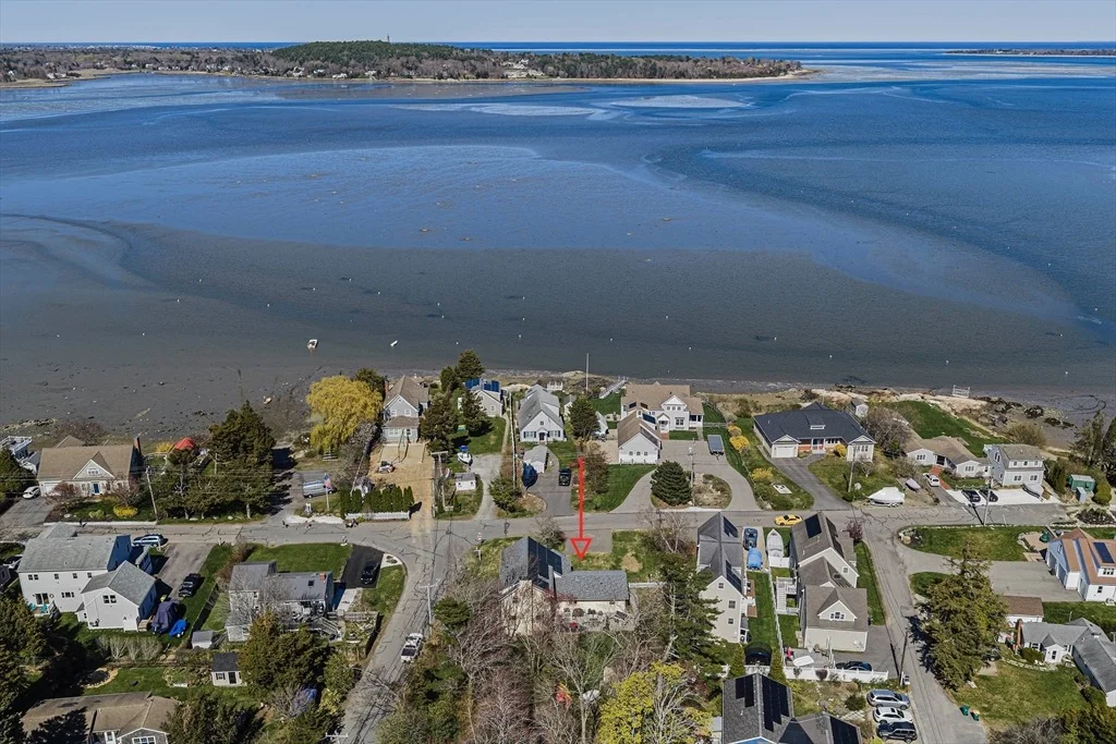 Photo of 53 Shore Dr