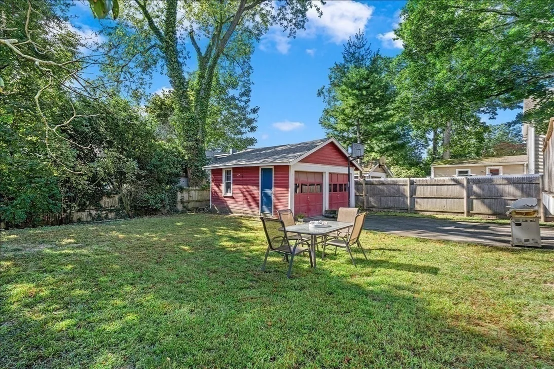 Photo of 18 Fales Road