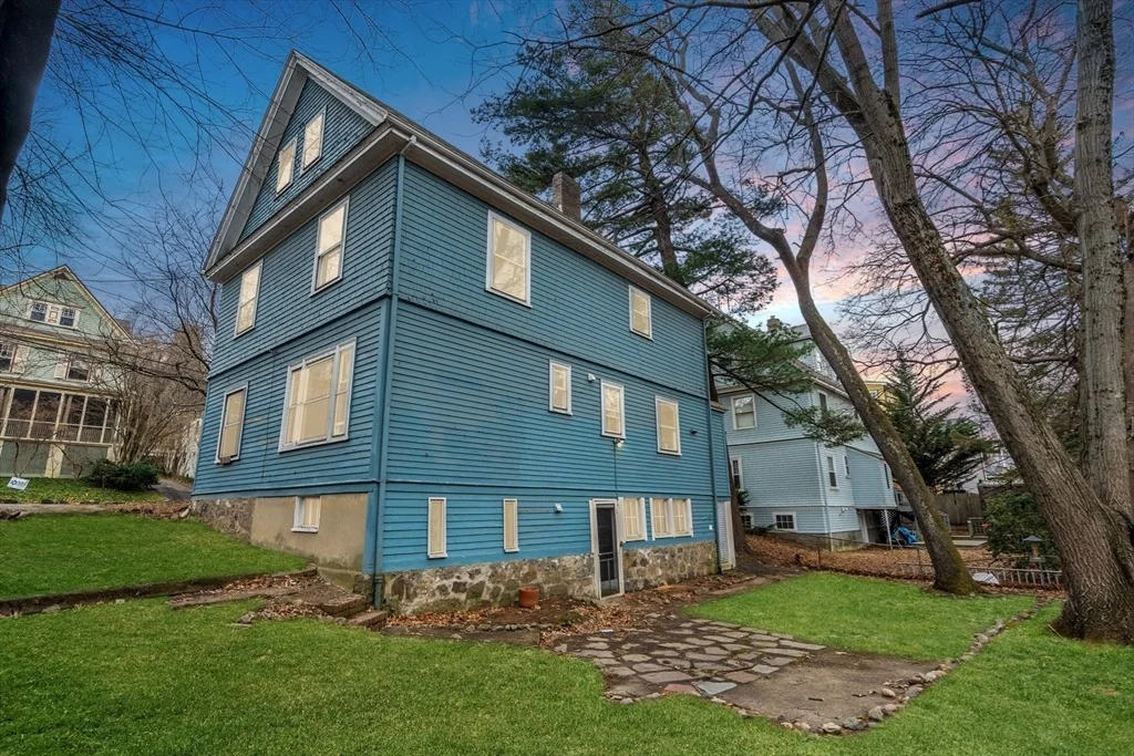 Photo of 187 Clark Rd
