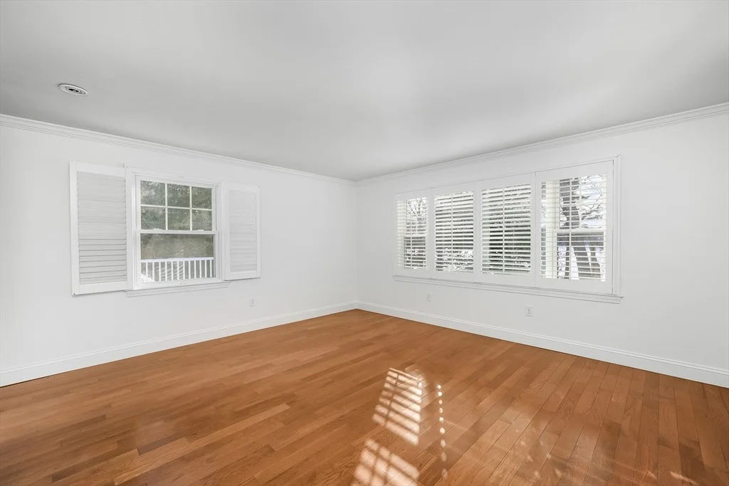 Photo of 103 Pine Tree Dr