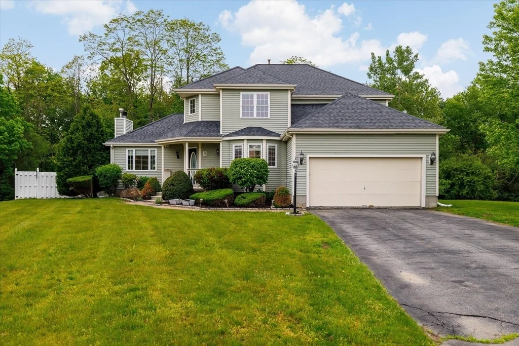 Photo of 8 Cardinal Cir