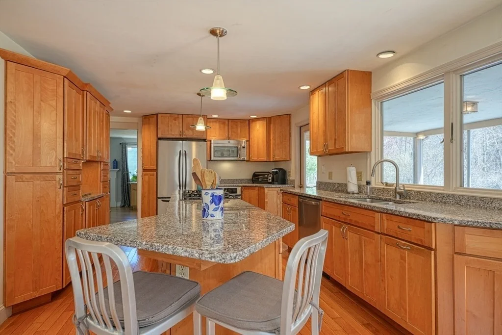 Photo of 166 Willowgate Rise