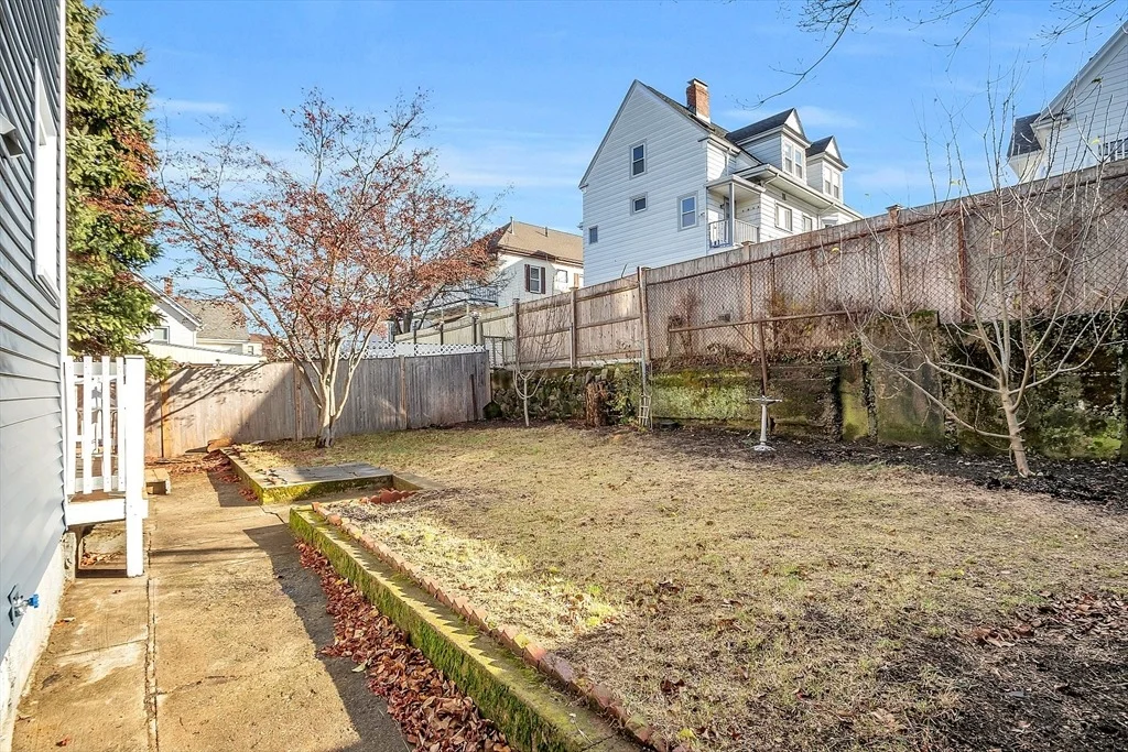 Photo of 16 Walnut Terr
