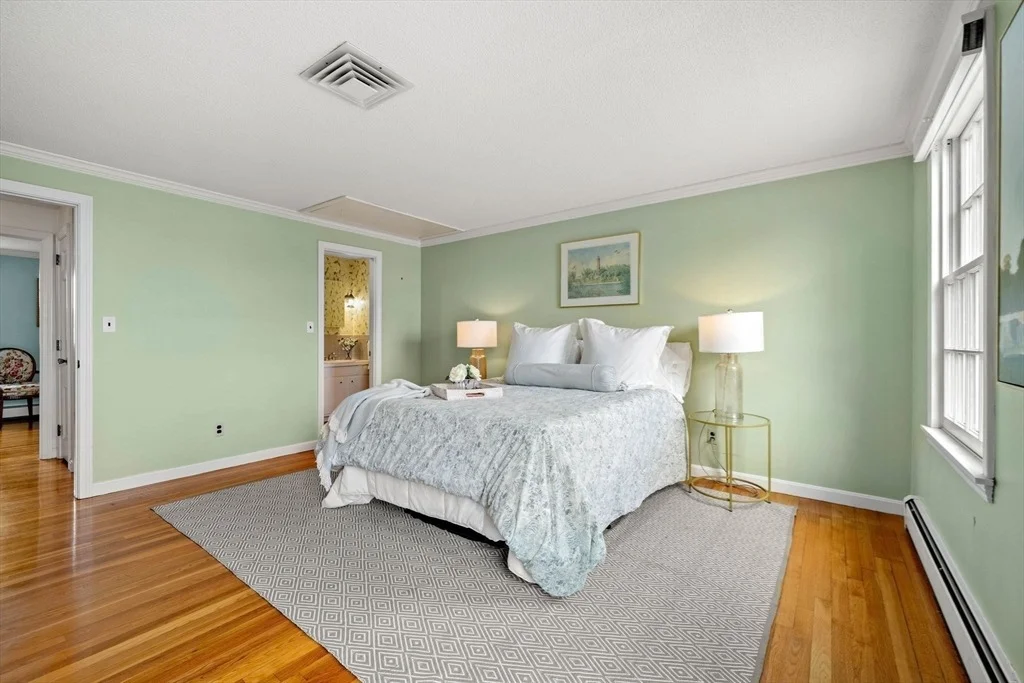 Photo of 7 Leslie Cove