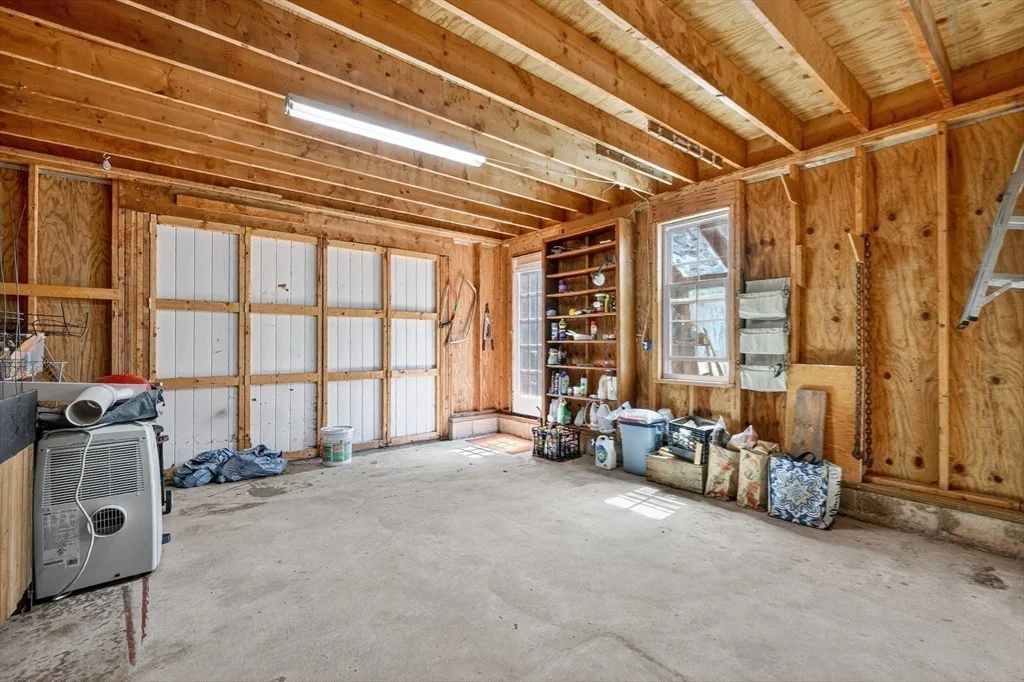 Photo of 213 Hinckley Rd