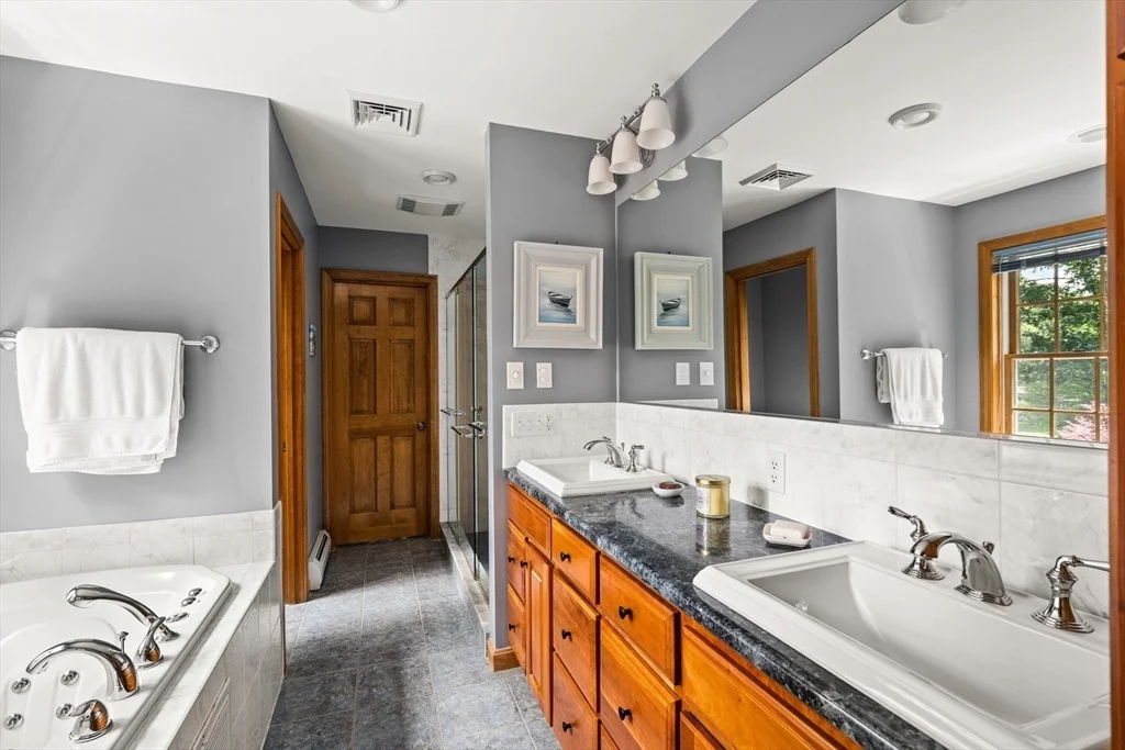 Photo of 294 Cardinal Way