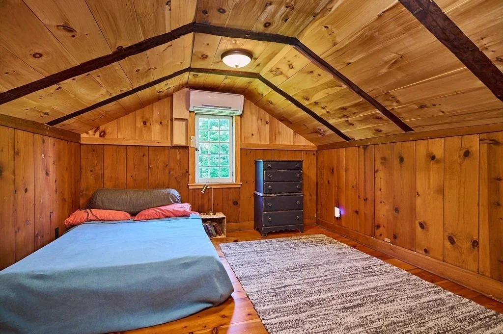 Photo of 40 Whately Glen Road