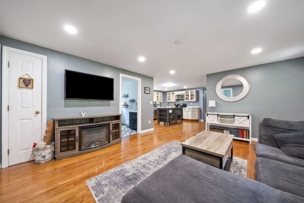 Photo of 136 Elm St