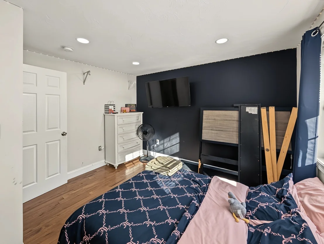 Photo of 34 Conservation Dr