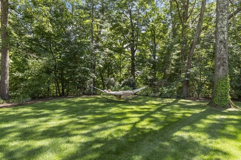Photo of 77 Revolutionary Road