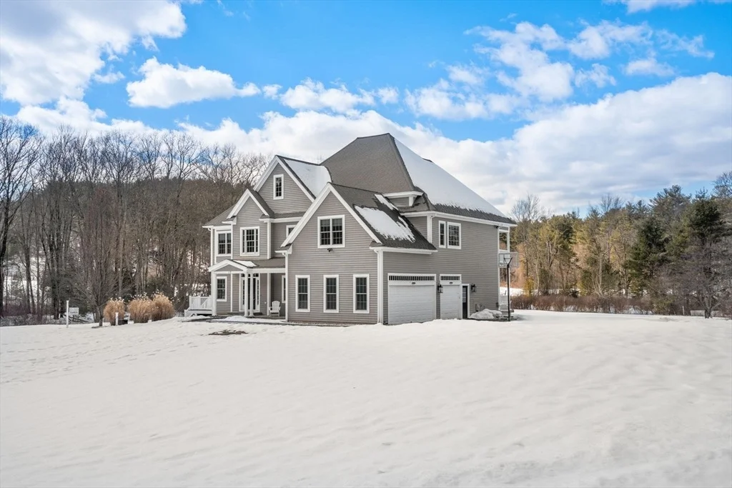 Photo of 17 Larkin Rd