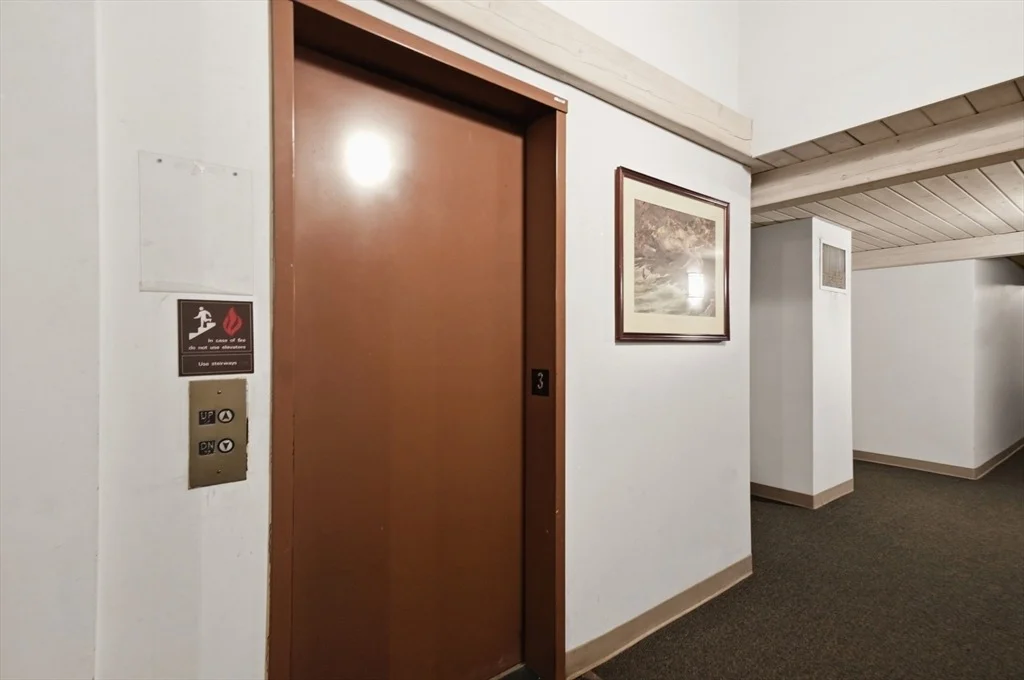 Photo of Unit 310 at 33 Maplewood Avenue