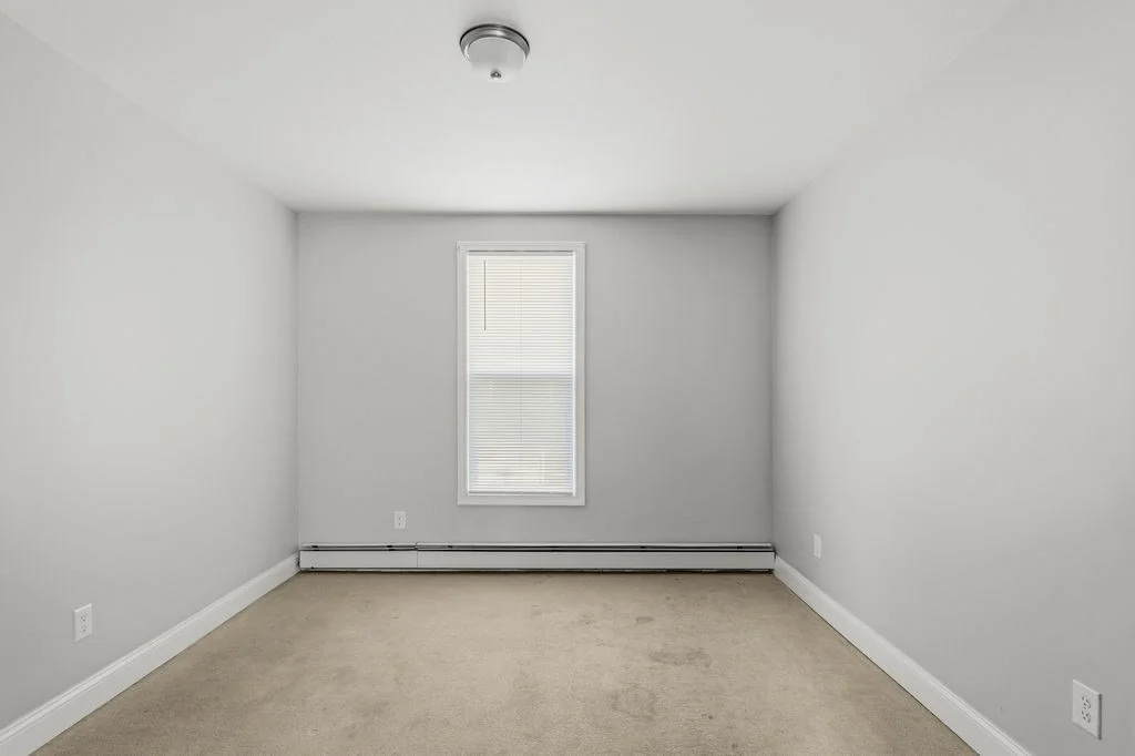 Photo of 998 Middle