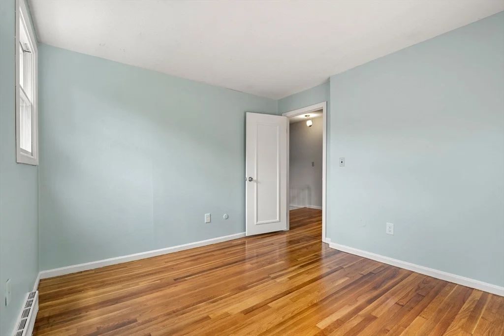 Photo of 18 Lincoln Park