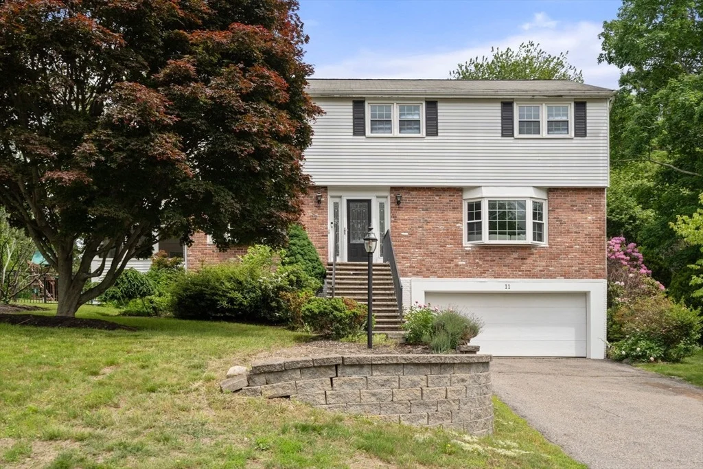 Photo of 11 Foxhill Rd