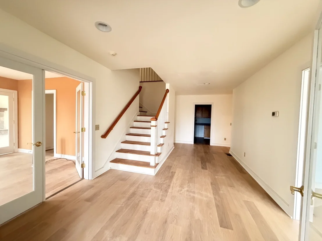 Photo of 366 West Rd