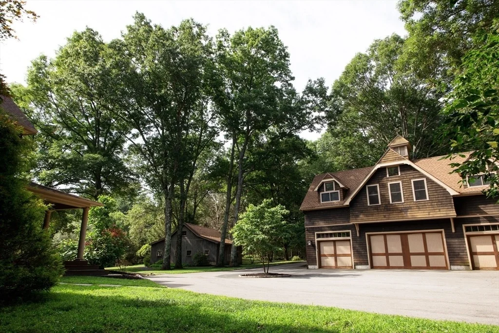 Photo of 2 Spingler Dr