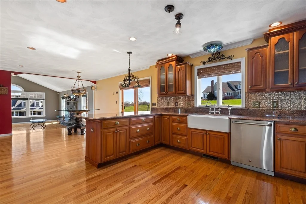 Photo of 65 Skyfields Dr