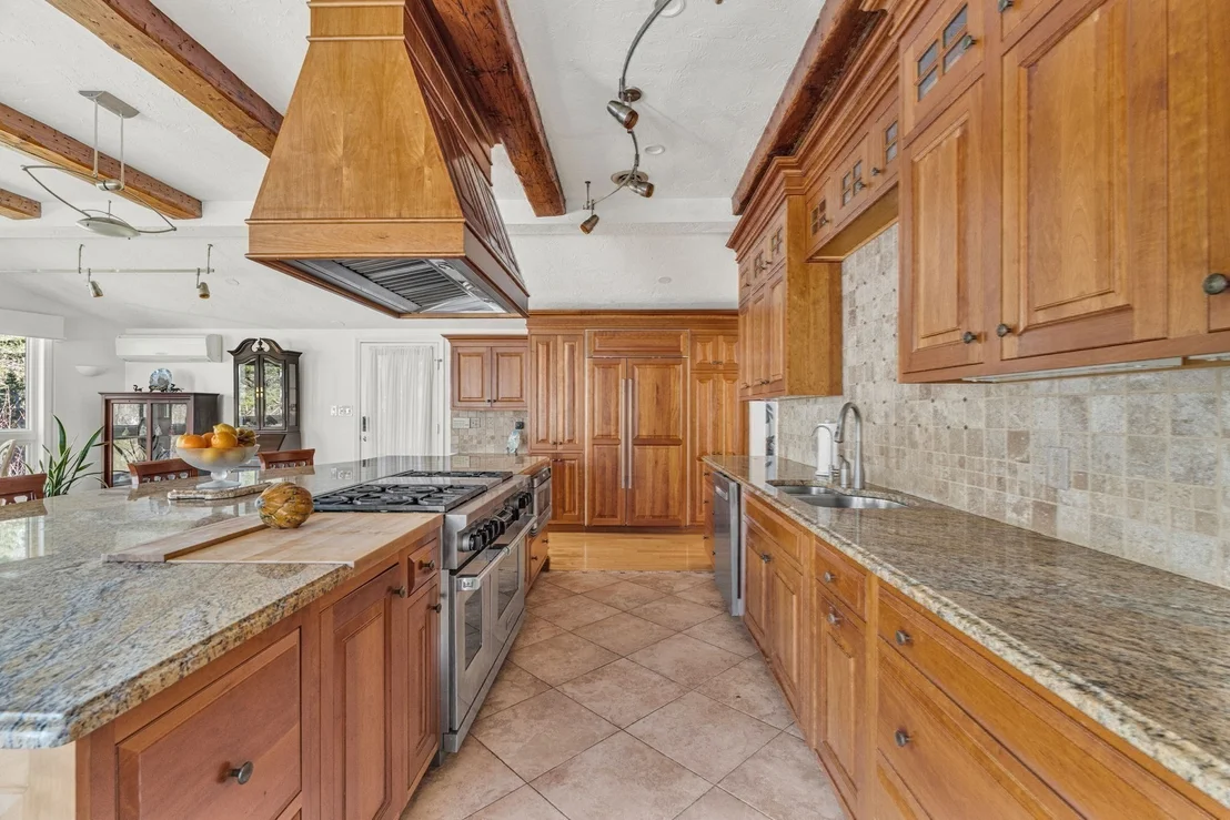 Photo of 39 Kings Grant Rd