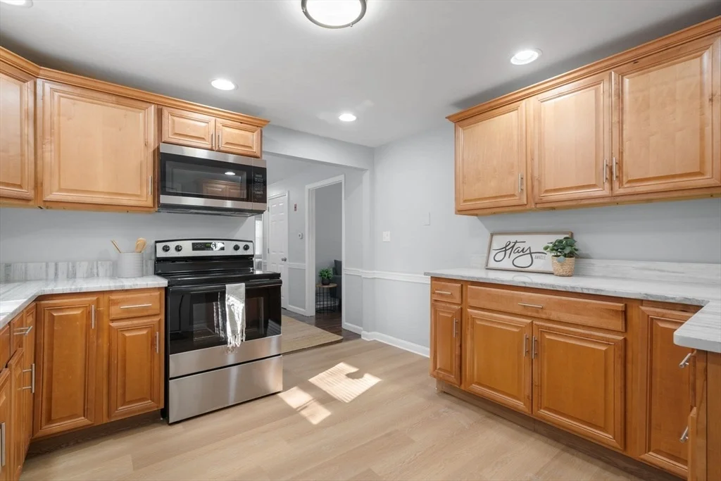 Photo of 98 West St.