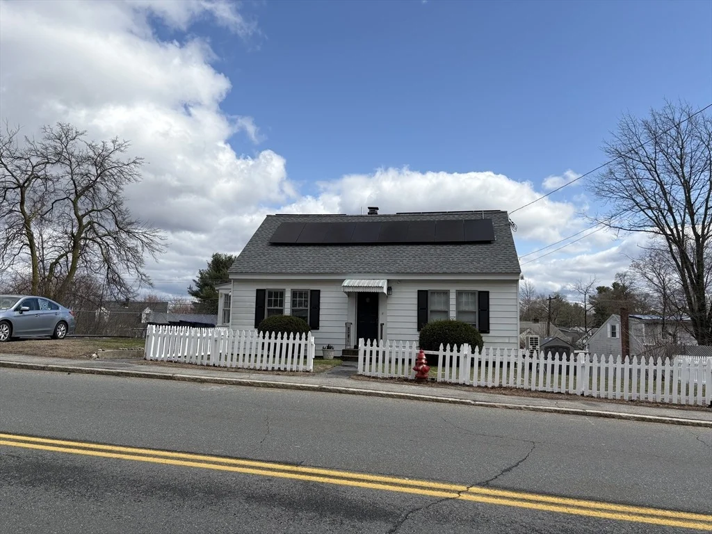 Photo of 232 Lowell St