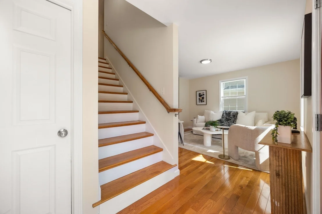 Photo of 89 Devir St