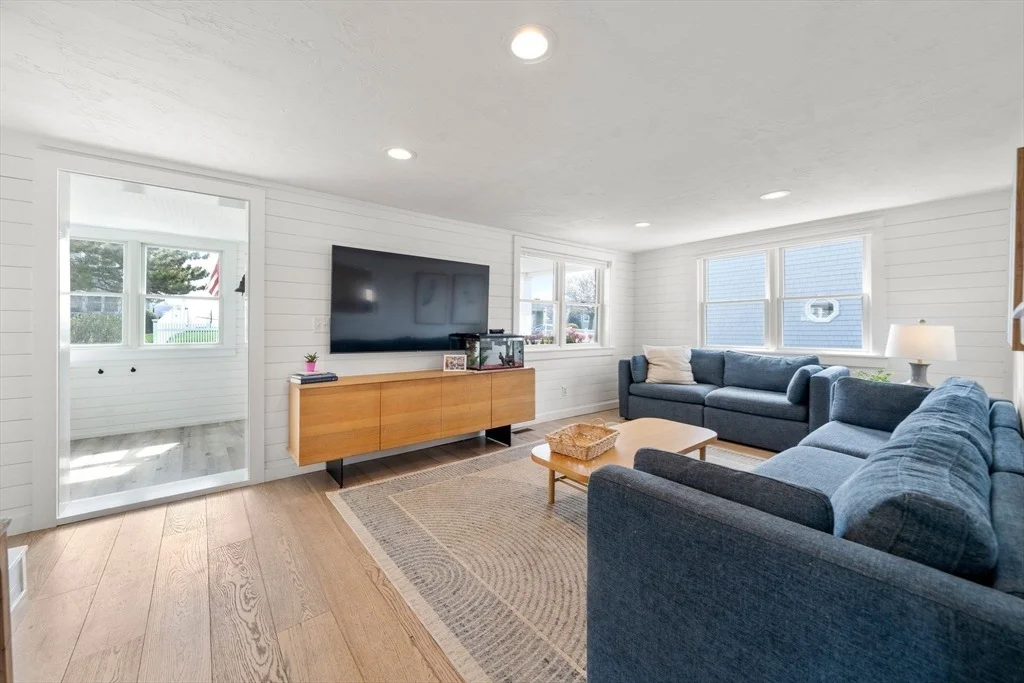 Photo of 113 Bay Avenue