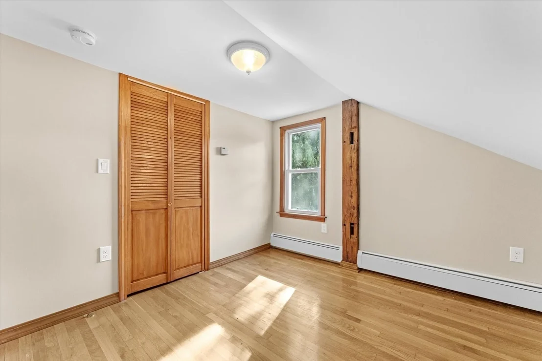 Photo of 82 Boston Rd
