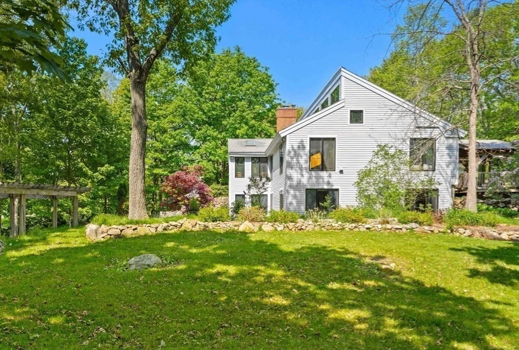 Photo of 3 Whitman Pl