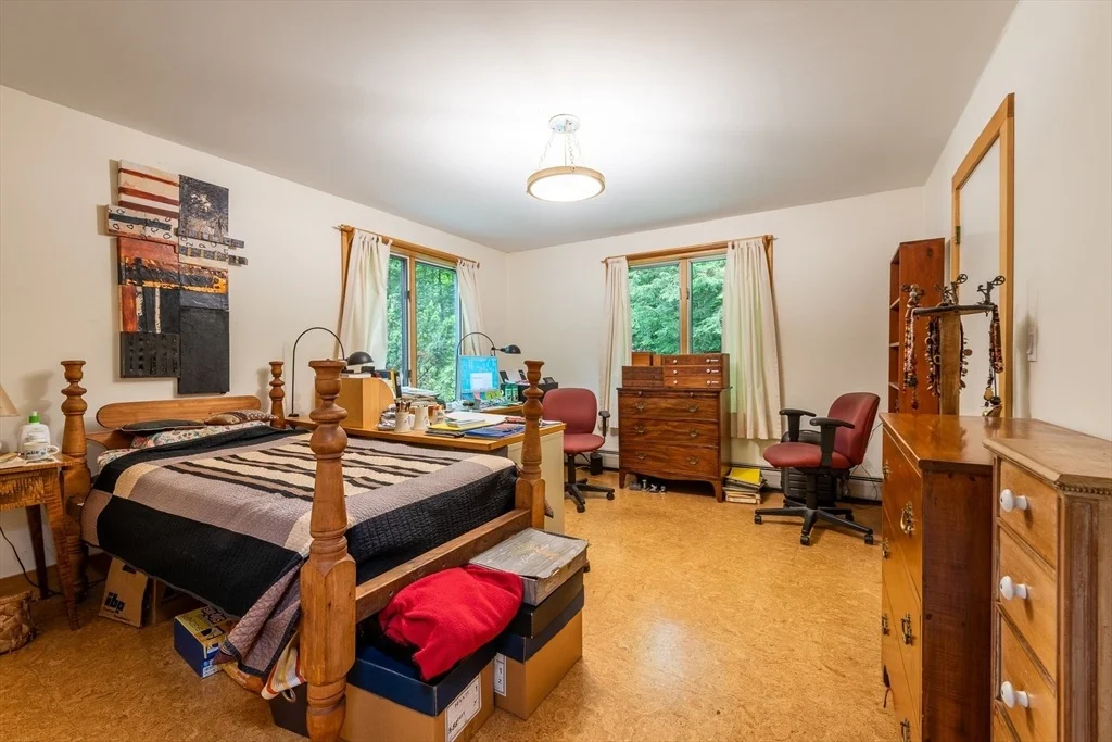 Photo of 71 Morgan Cir