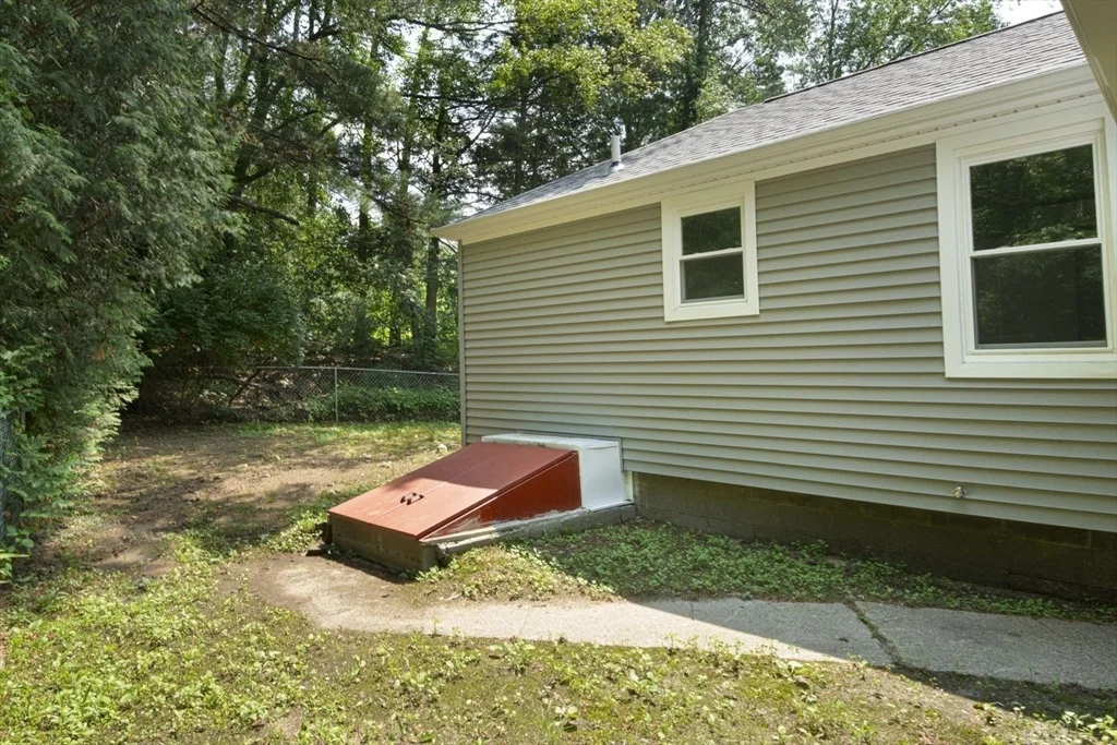 Photo of 394 Douglas St