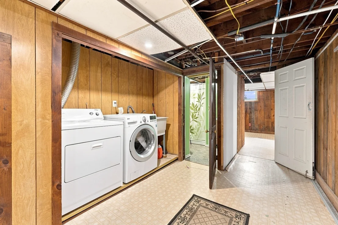 Photo of 162 Clark St